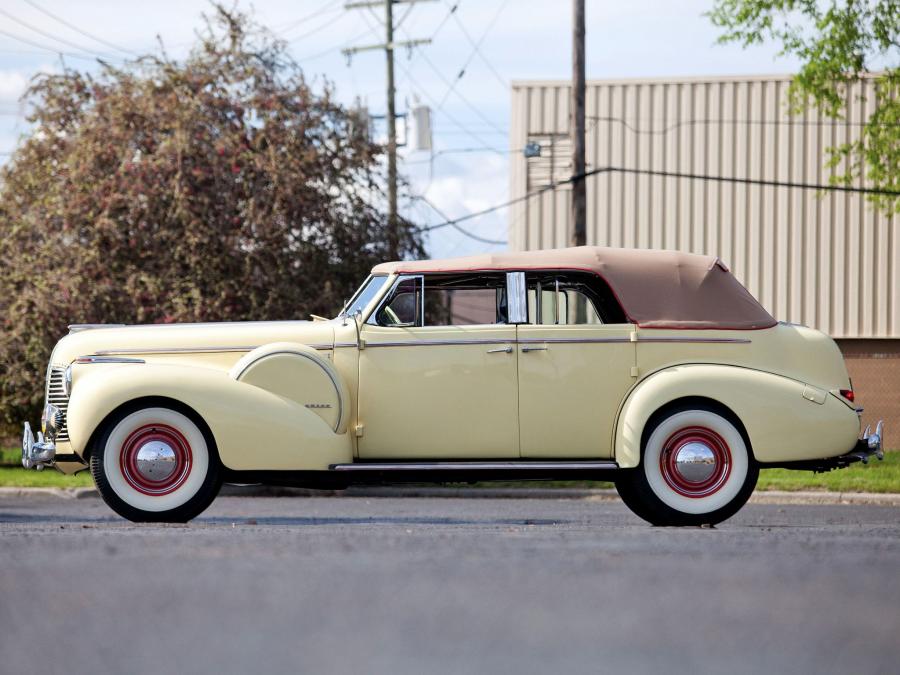  Buick Limited Fastback Convertible Phaeton 1940 года  (фото 6 из 10)